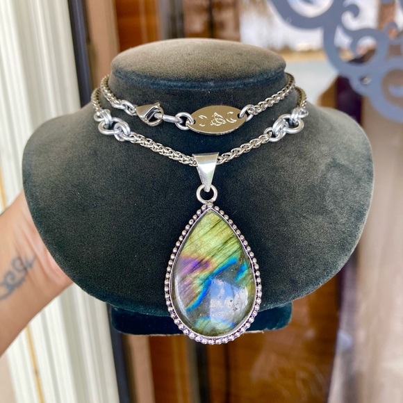 925 Sterling silver overlay iridescent rainbow pink blue labradorite necklace - Picture 13 of 14